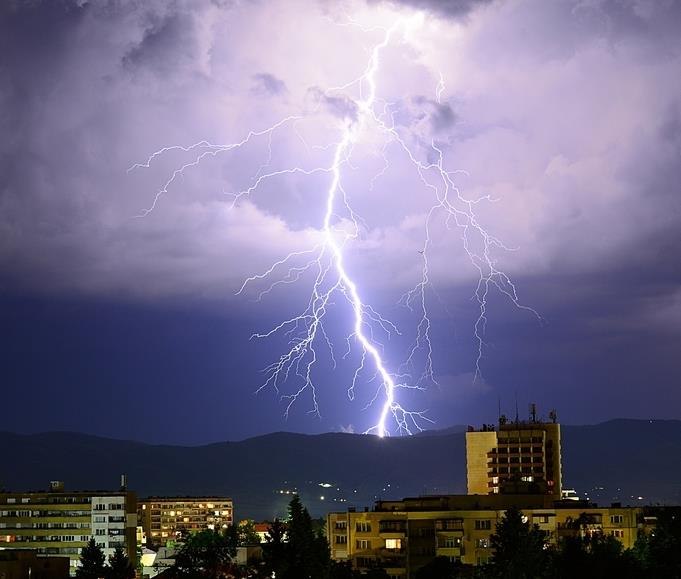 雷電所造成的危害