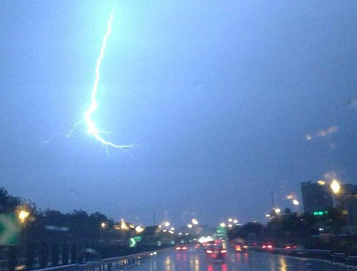 雷電的一般知識-雷電的放電過程及其主要特性