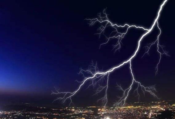 雷雨的形成及雷電的特性