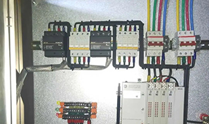 浪涌保護器安裝在配電箱內(nèi)的什么位置-快來看看【杭州易造】